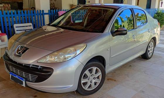 PEUGEOT 207 1.4 XR PASSION 8V FLEX 4P MANUAL PEUGEOT 207 1.4 XR PASSION 8V FLEX 4P MANUAL